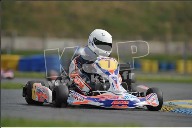 images/stories/champions-2009/andrew-deberne_mini.jpg#joomlaImage://local-images/stories/champions-2009/andrew-deberne_mini.jpg?width=643&height=430